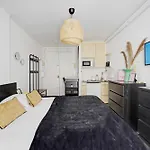 Charming Studio - 2P - Batignolles